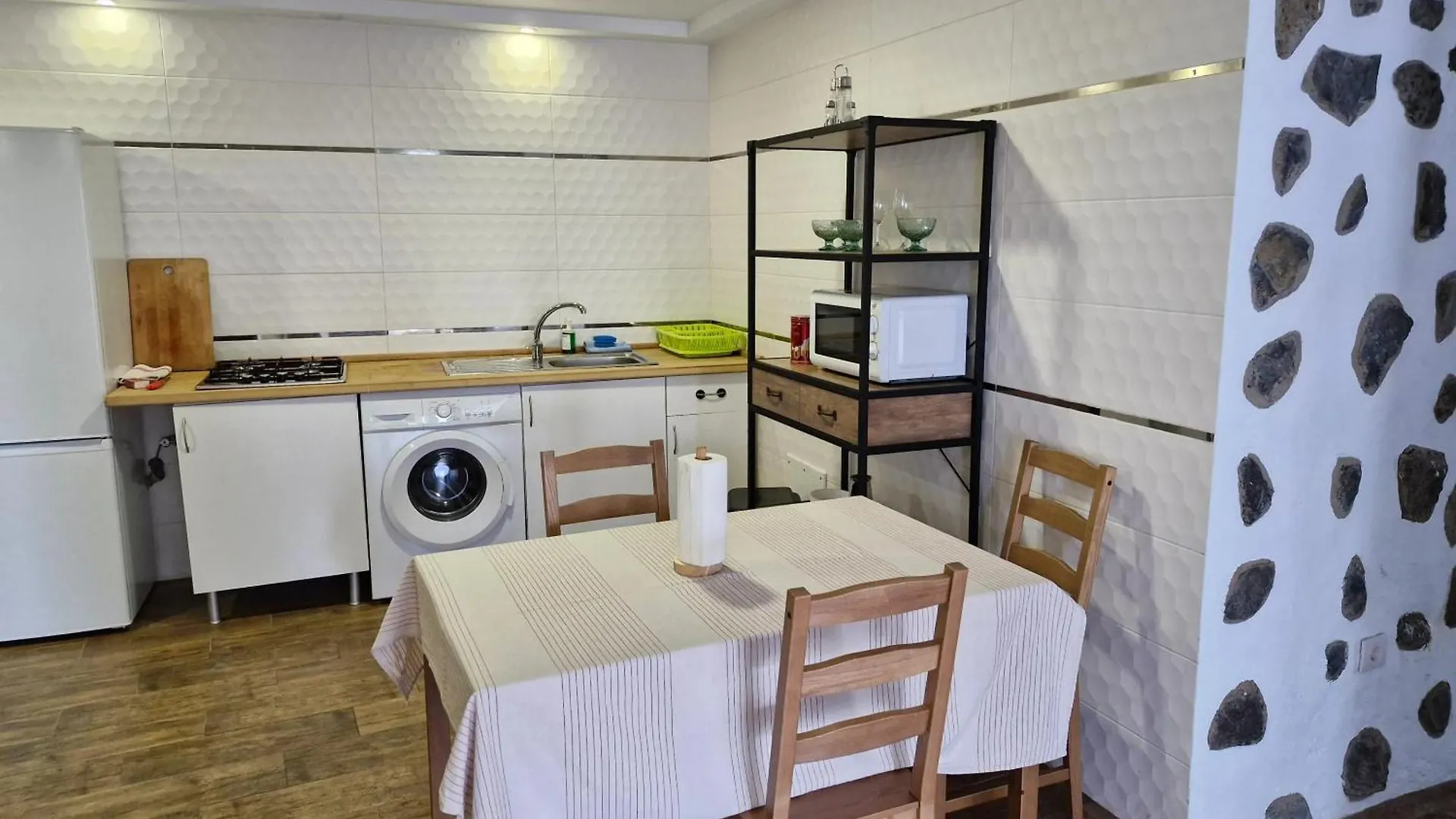 Apartment With Stunning Views In Guimar 50 M² + Close To The Sea